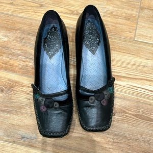 Indigo shoes, worn a few times, in good condition